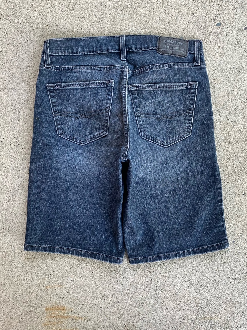 Navy Dark Wash Levi’s Denim Shorts